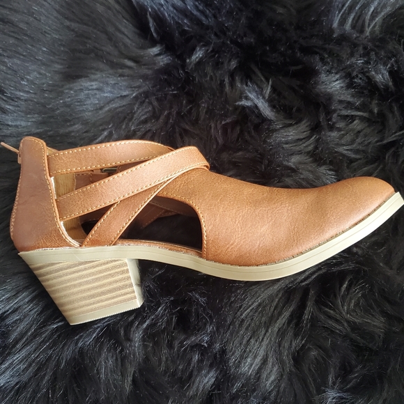 Faded Glory Women’s Brown Faux Leather Ankle Shoes Size 5 High Heels - Picture 9 of 12